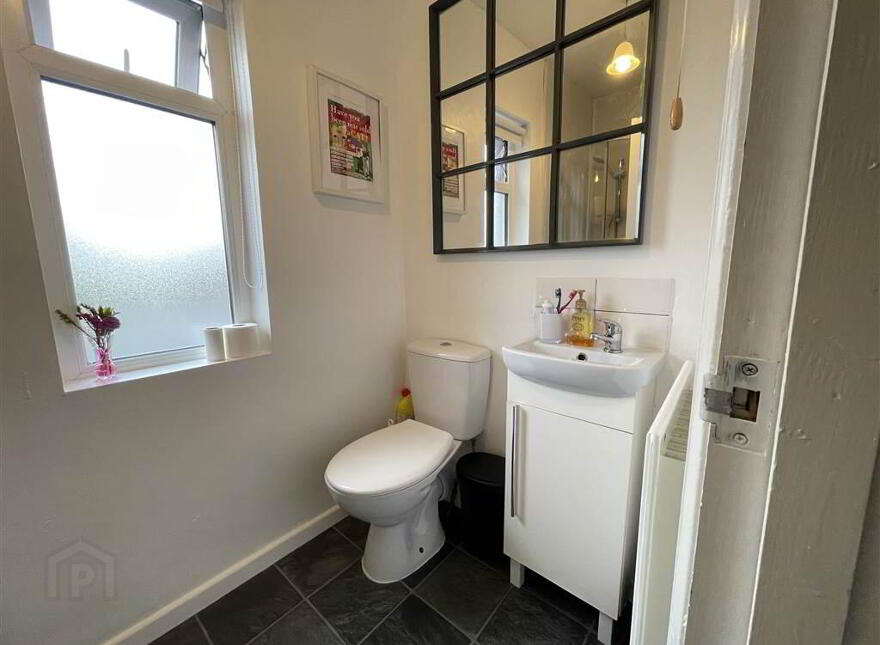 127 Kingsway, Dunmurry, Belfast, BT17 9NS