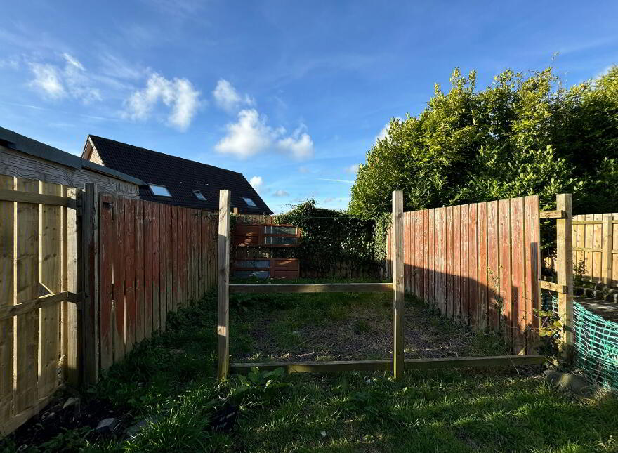 72 Ellis Street, Carrickfergus, BT38 8AZ