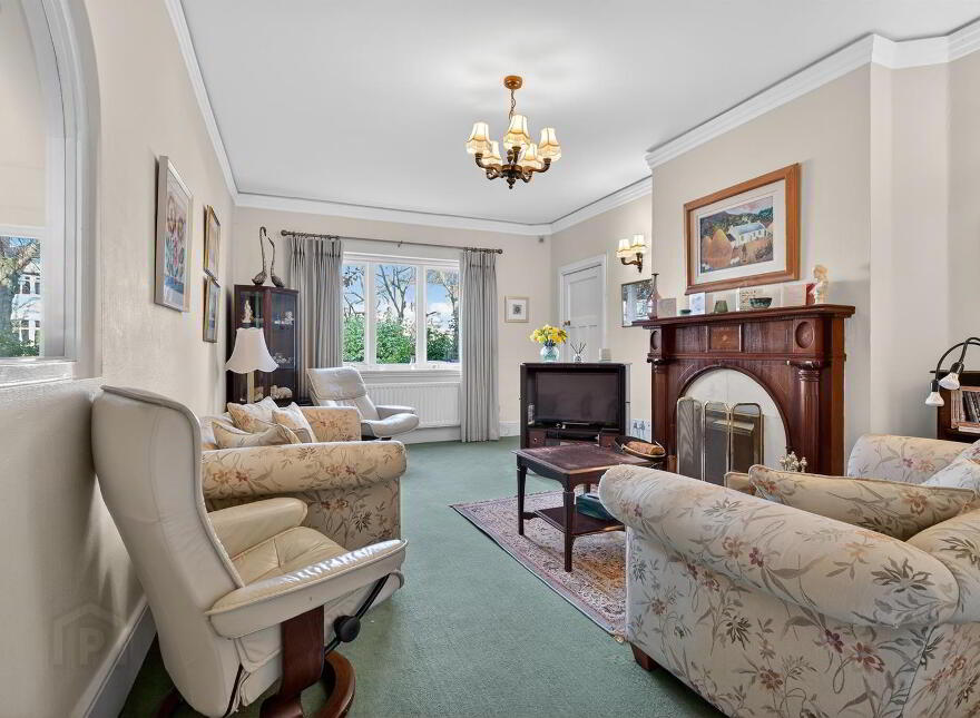 14 Malone Hill Park, Belfast, BT9 6RD