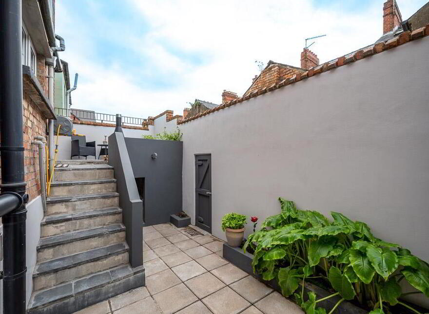 11 Easton Crescent, Belfast, BT14 6LJ