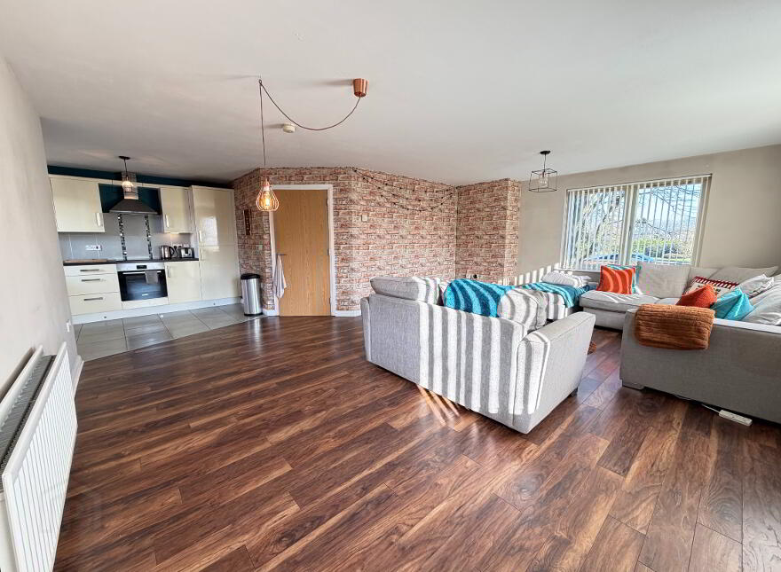 10 Woodland Grove, Ballymena, BT43 6WJ