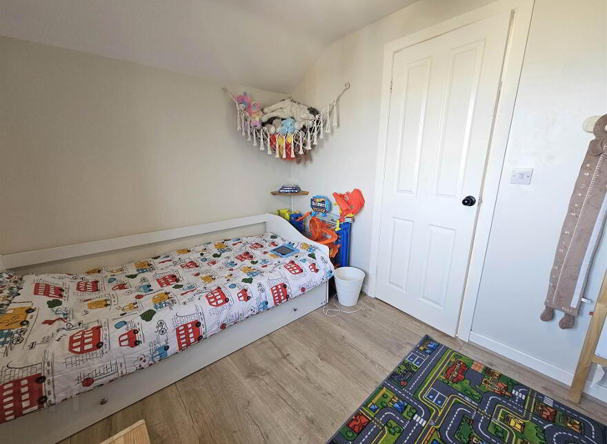3 Hilden View, Tullynacross Road, Lisburn, BT27 5SF