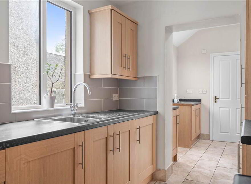 42 Market Road, Ballymena, BT43 6EL