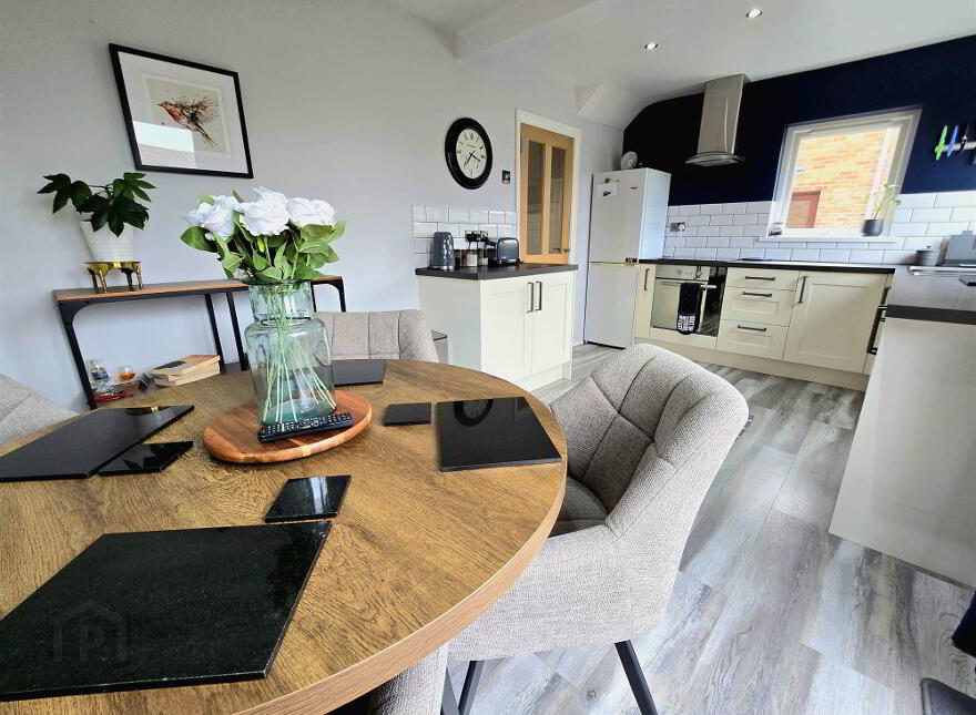 7 Legacurry Road, Ravarnet, Lisburn, BT27 5LZ