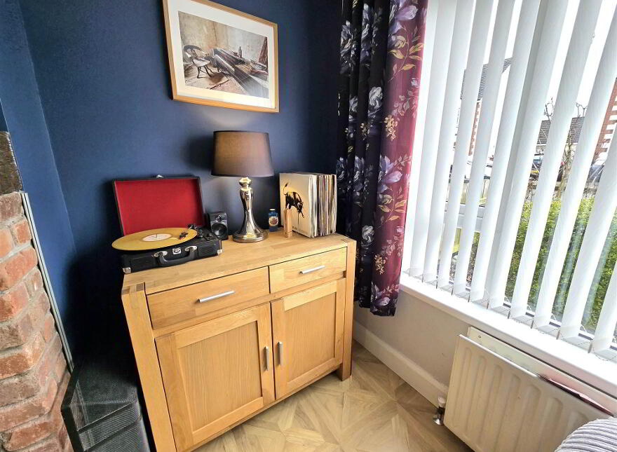 7 Legacurry Road, Ravarnet, Lisburn, BT27 5LZ