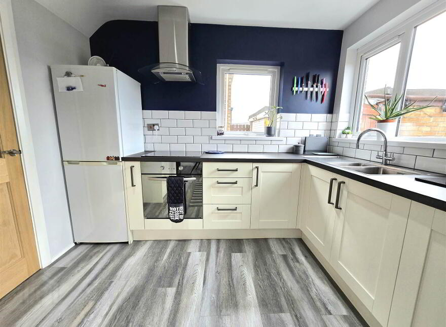 7 Legacurry Road, Ravarnet, Lisburn, BT27 5LZ