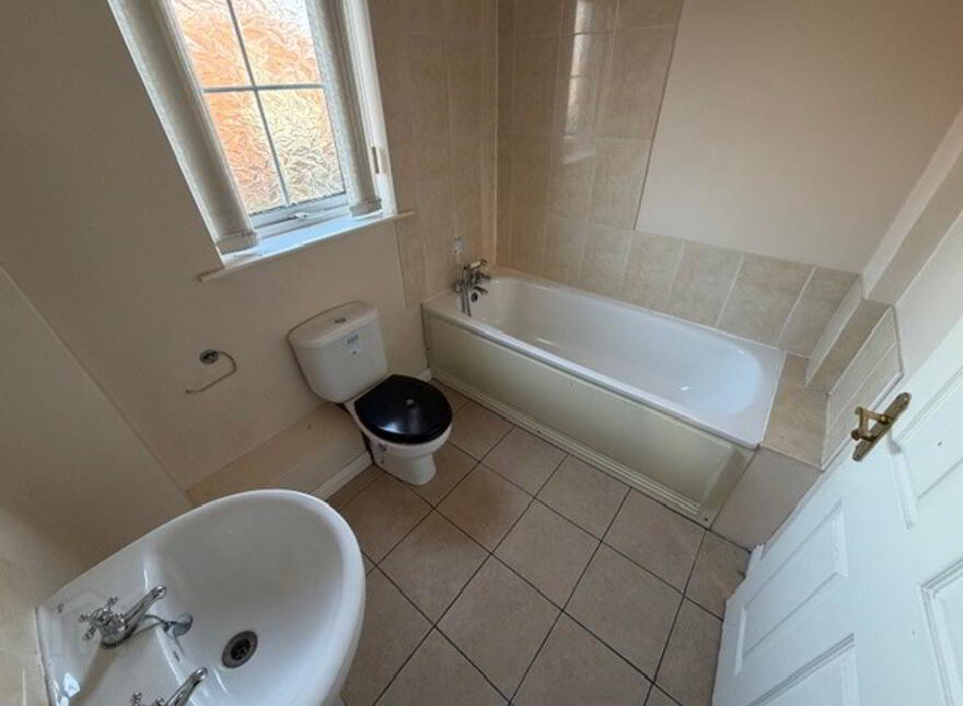 17 Galgorm Court, Galgorm, Ballymena, BT42 1GY