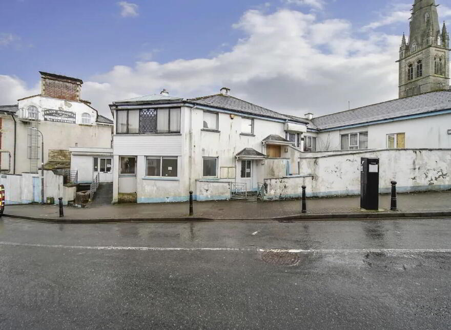 Castle Street, Letterkenny
