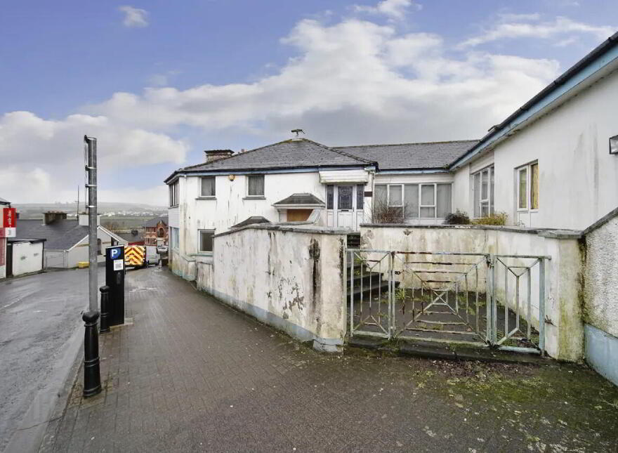 Castle Street, Letterkenny