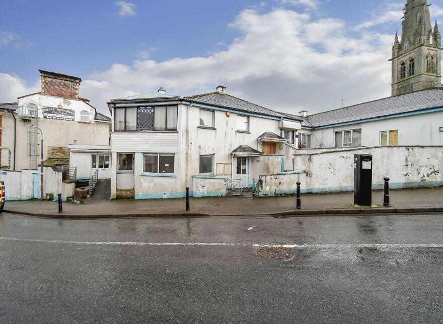 Castle Street, Letterkenny