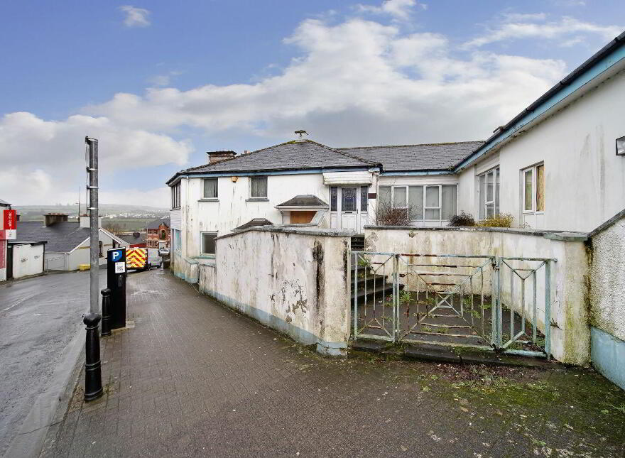 Castle Street, Letterkenny