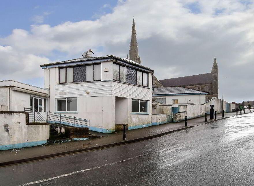 Castle Street, Letterkenny
