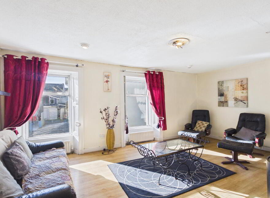 2 Suirside Place, Thurles, E41WK63