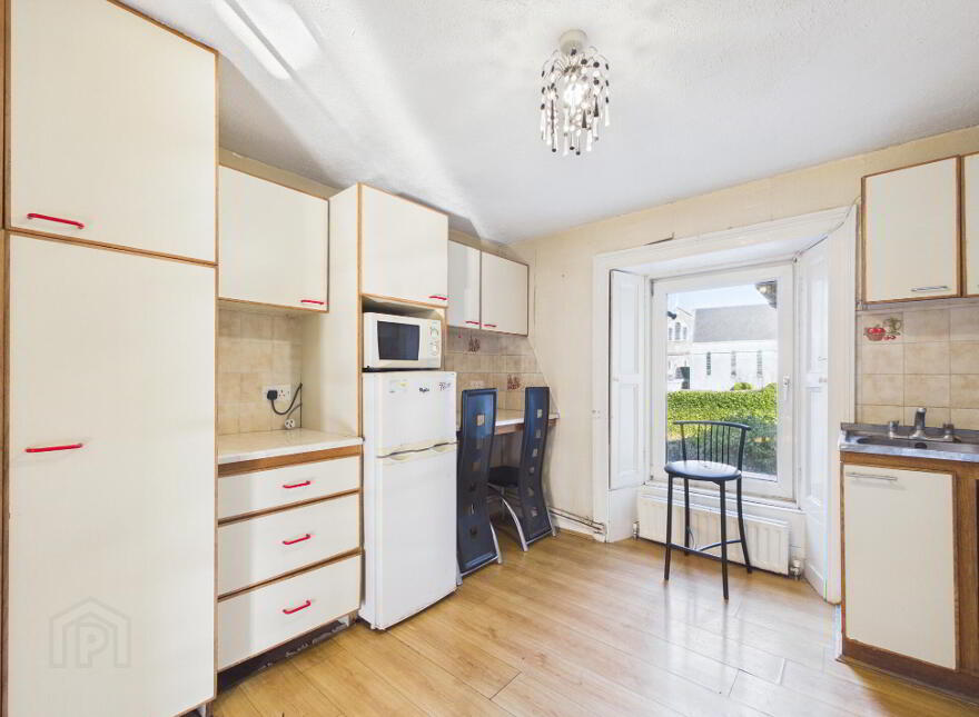 2 Suirside Place, Thurles, E41WK63