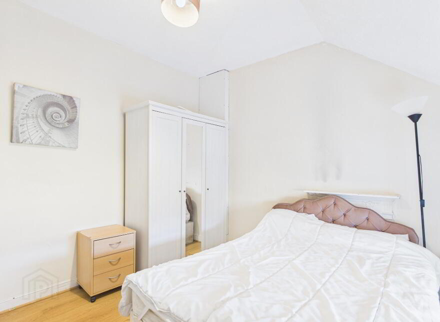 2 Suirside Place, Thurles, E41WK63