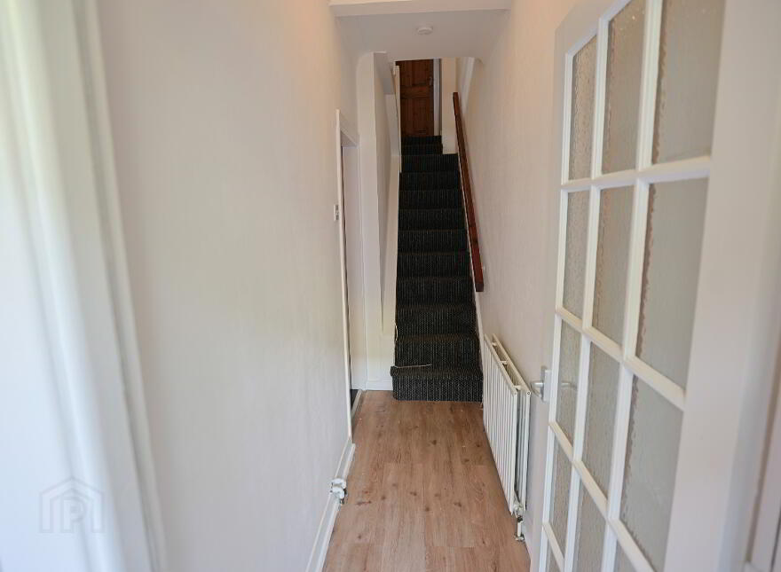 9 Queen Street, Portadown, BT62 3BB