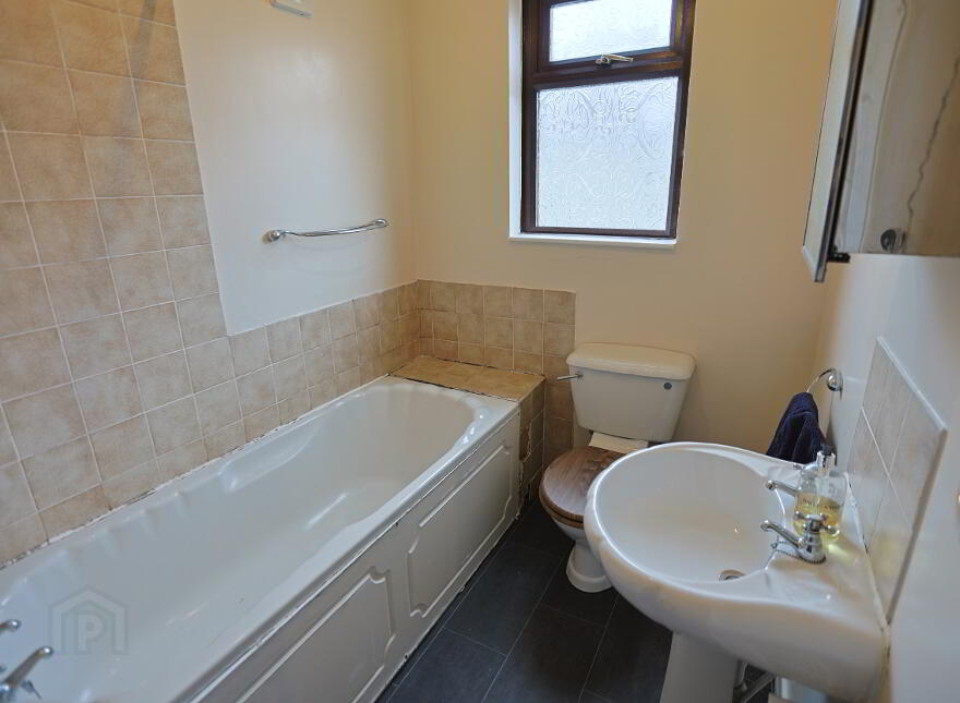9 Queen Street, Portadown, BT62 3BB