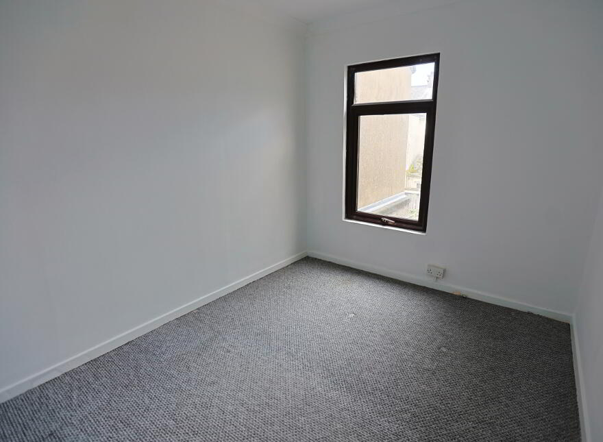9 Queen Street, Portadown, BT62 3BB