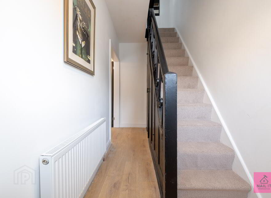 27 Sandbrook Park, Belfast, BT4 1NL