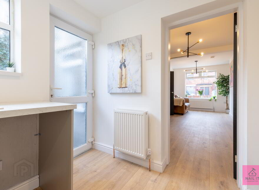 27 Sandbrook Park, Belfast, BT4 1NL