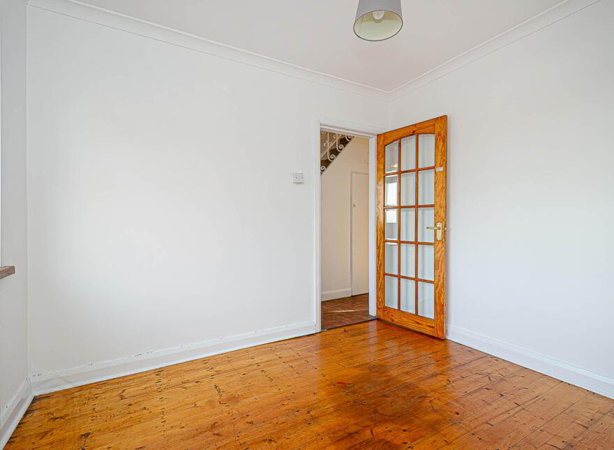 20 Chesham Parade, Belfast, BT6 8GR