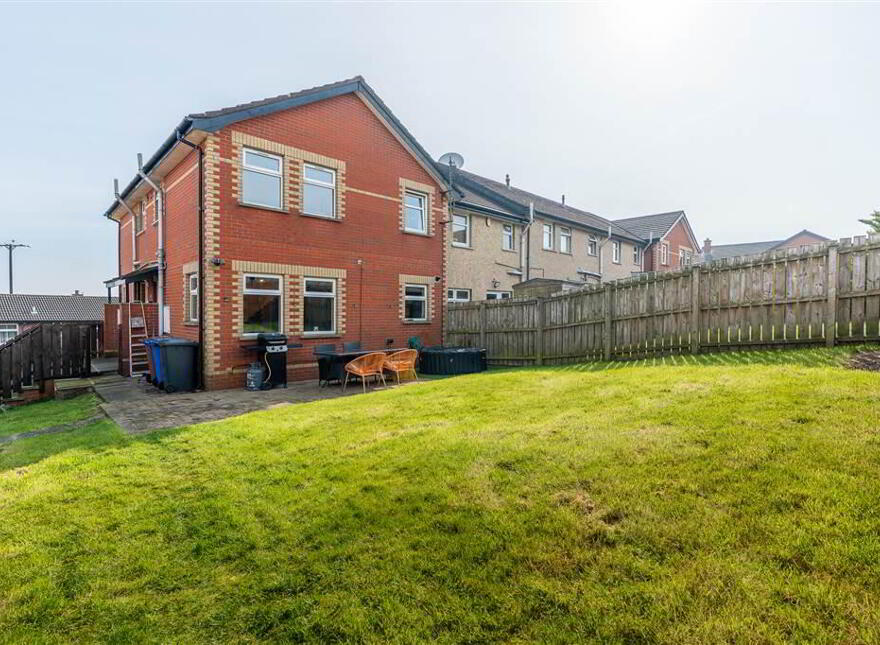 4 Gibsons Green, Bangor, BT19 7SQ
