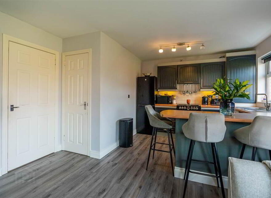 4 Gibsons Green, Bangor, BT19 7SQ