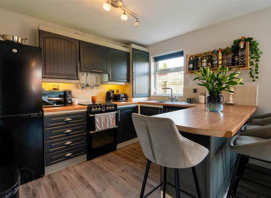 4 Gibsons Green, Bangor, BT19 7SQ