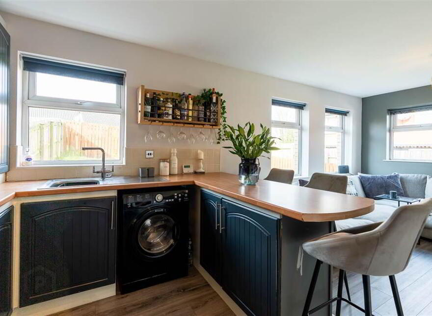4 Gibsons Green, Bangor, BT19 7SQ