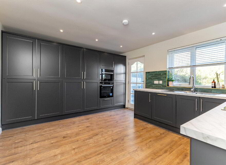 14 Rodney Park, Bangor, BT19 6FN