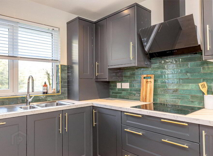 14 Rodney Park, Bangor, BT19 6FN