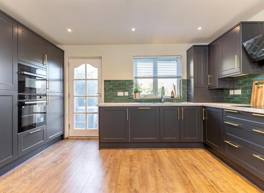 14 Rodney Park, Bangor, BT19 6FN