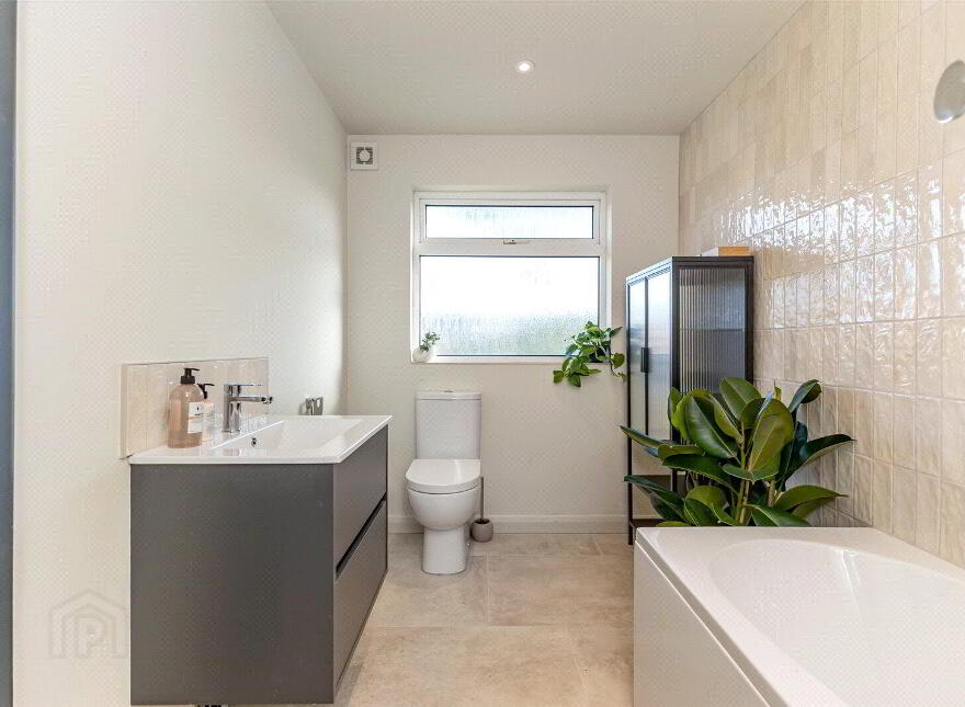 14 Rodney Park, Bangor, BT19 6FN