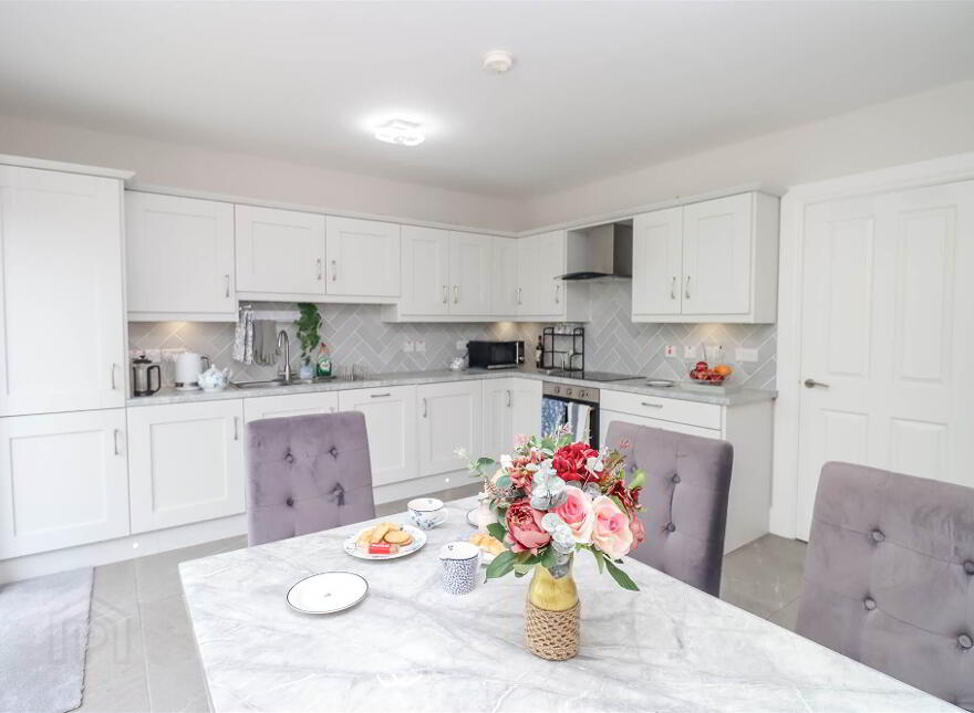 5 Ballyoran Heights, Dundonald, Belfast, BT16 1ZN