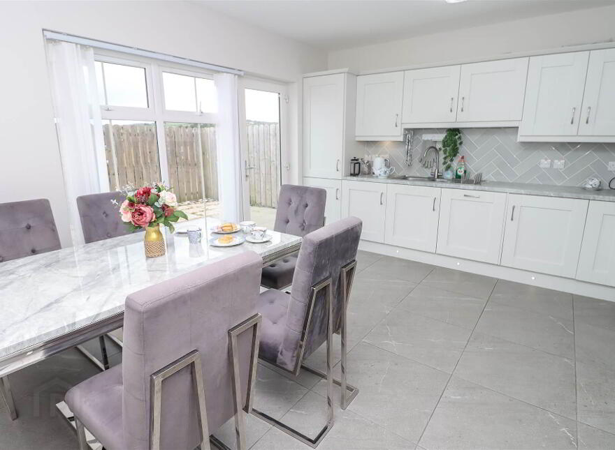 5 Ballyoran Heights, Dundonald, Belfast, BT16 1ZN