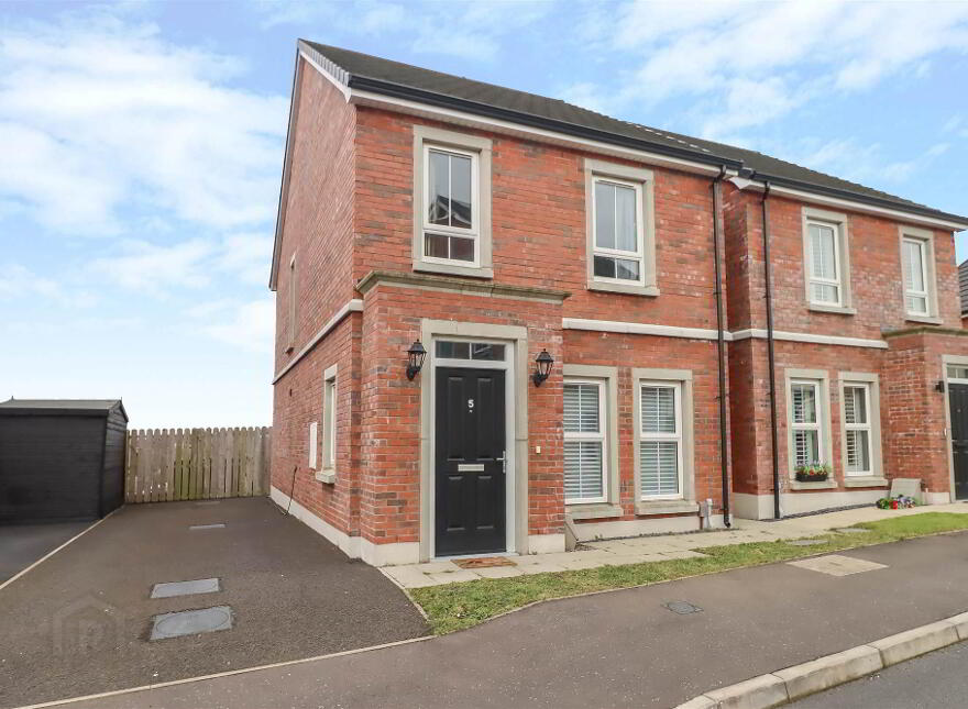 5 Ballyoran Heights, Dundonald, Belfast, BT16 1ZN