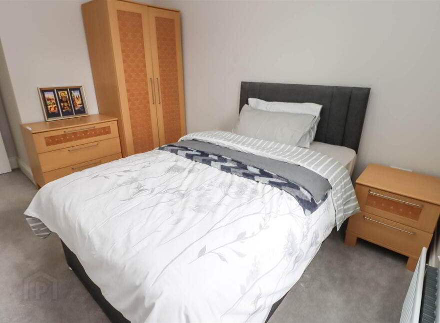 5 Ballyoran Heights, Dundonald, Belfast, BT16 1ZN