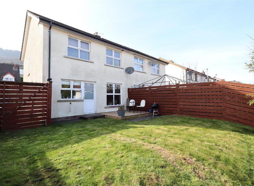 65 Thorburn Road, Newtownabbey, BT36 7JA