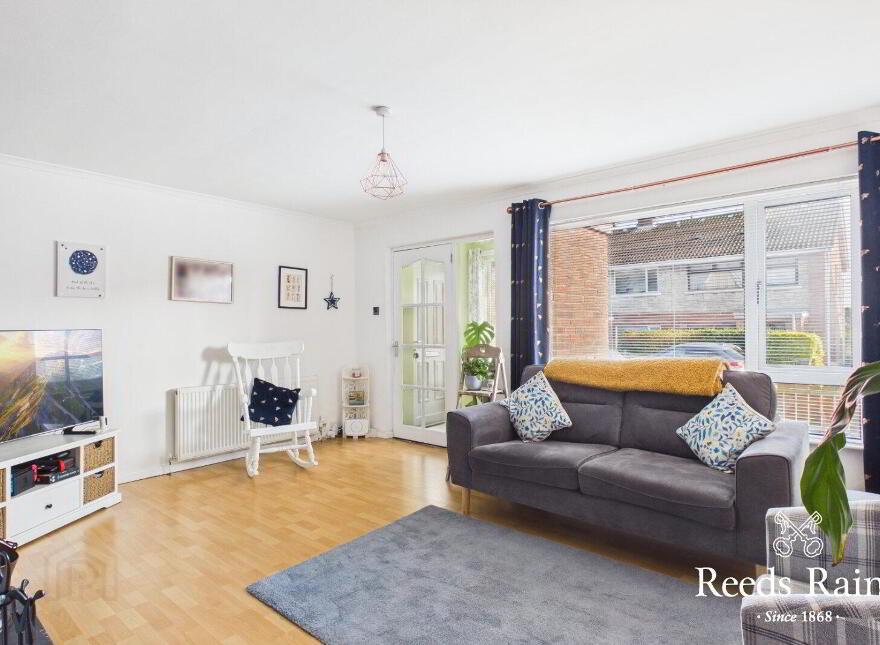 5 Castleburn Drive, Carrickfergus, BT38 7NX