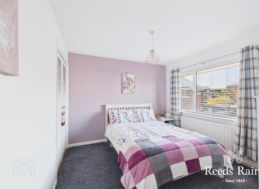 5 Castleburn Drive, Carrickfergus, BT38 7NX