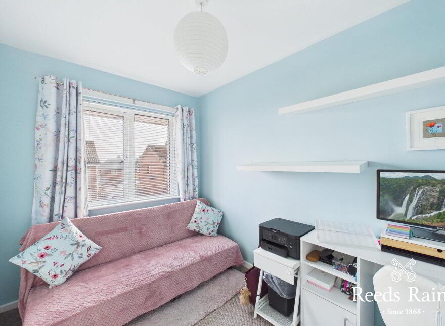 5 Castleburn Drive, Carrickfergus, BT38 7NX
