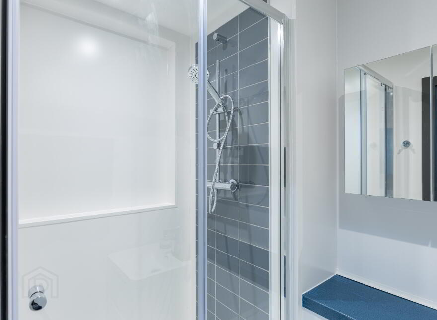 Premium En Suite, Biscuit Factory, 140 Little Donegall St, Belfast, BT1 2FL