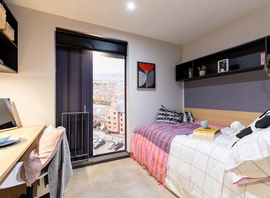 Classic Studio, Biscuit Factory, 140 Little Donegall St, Belfast, BT1 2FL