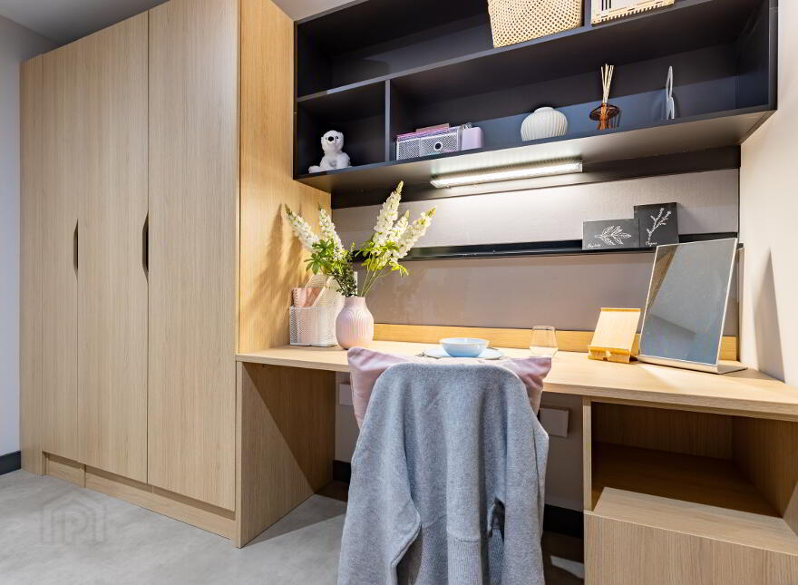 Premium Studio, Biscuit Factory, 140 Little Donegall St, Belfast, BT1 2FL