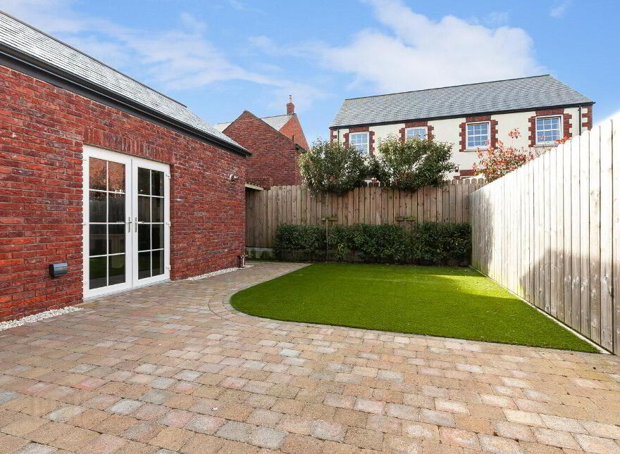 20 Governors Gate Demesne, Hillsborough, BT26 6TU