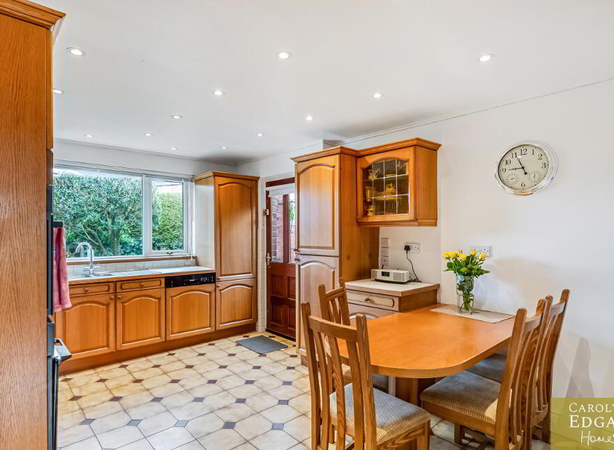 86 Roddens Crescent, Belfast, BT5 7JP