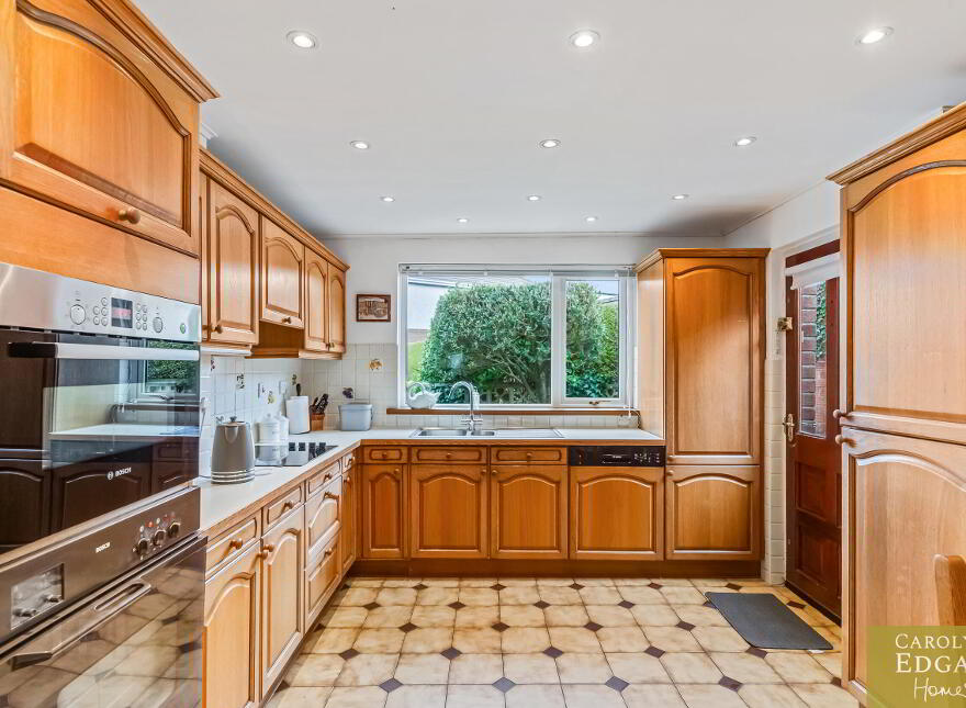 86 Roddens Crescent, Belfast, BT5 7JP