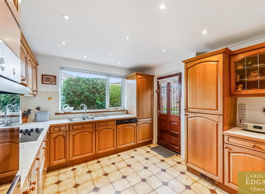 86 Roddens Crescent, Belfast, BT5 7JP