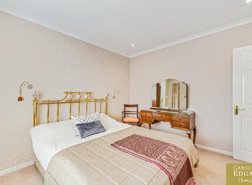86 Roddens Crescent, Belfast, BT5 7JP