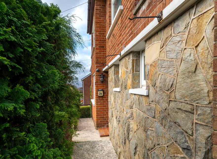 86 Roddens Crescent, Belfast, BT5 7JP
